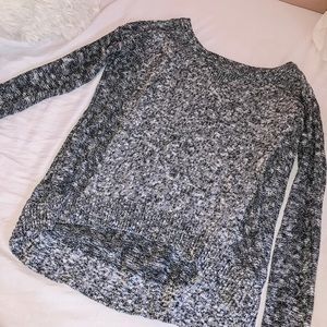 GRAY AMERICAN EAGLE SWEATER